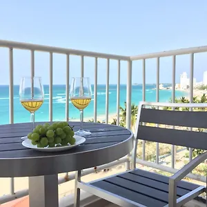 Apartment Front At Marbella San Juan